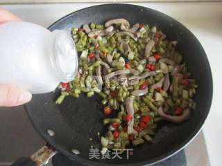 酸豆角炒腰花的做法步骤:13