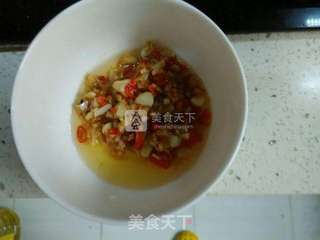 蒜蓉粉丝蒸扇贝的做法步骤:8