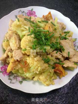 平淡的美味“花菜炒肉”的做法步骤:6