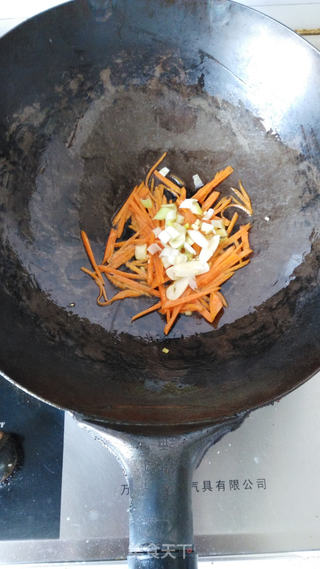 卷心菜素炒粉丝的做法步骤:4