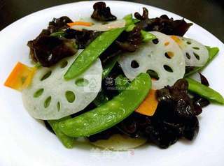 荷塘月色-荷兰豆莲藕黑木耳的做法步骤:7