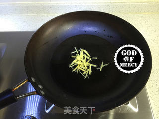 补血加活血,善补女人血~猪肝枸杞面的做法步骤:9
