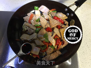 节日餐桌的必备菜爆炒腰花的做法步骤:16
