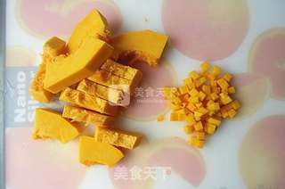 鲜虾南瓜浓汤的做法步骤：1