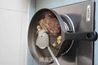简简单单更美味——红酒牛排的做法步骤:6
