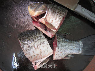胡萝卜玉米花生鲫鱼汤的做法步骤:6
