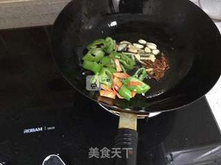 辣炒鱿鱼卷的做法步骤：5