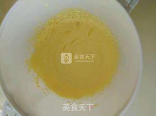 蛋黄小小酥的做法步骤:2