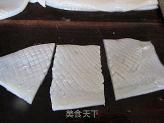 麻辣鱿鱼卷的做法步骤:2