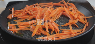 3种家常紫菜包饭(牛肉,金枪鱼,蛋卷)的做法步骤:7