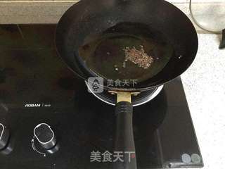 辣炒鱿鱼卷的做法步骤：4