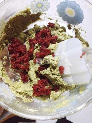 蔓越莓抹茶饼干的做法步骤:7