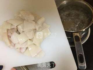 辣炒鱿鱼卷的做法步骤:2