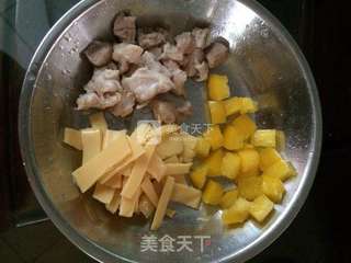 鸡肉吐司披萨的做法步骤:2