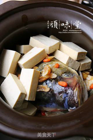 天麻炖鱼头的做法步骤:6