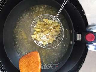 酸汤肥牛的做法步骤:14
