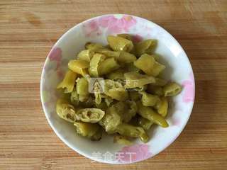 酸汤肥牛的做法步骤:5