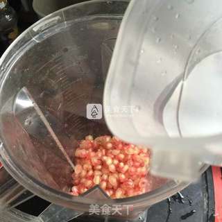 蜂蜜石榴汁的做法步骤:4