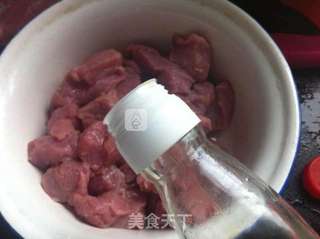 糖醋里脊的做法步骤:3