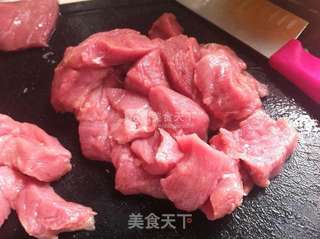 糖醋里脊的做法步骤:2
