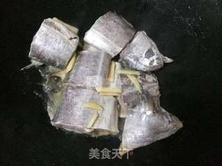 酱焖带鱼的做法步骤:3