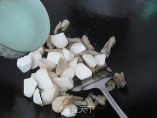 杏鲍菇卤鸡爪的做法步骤:7