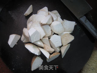 杏鲍菇卤鸡爪的做法步骤:5