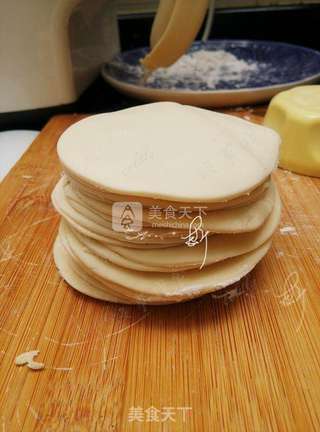 榨菜鲜肉锅贴的做法步骤:3