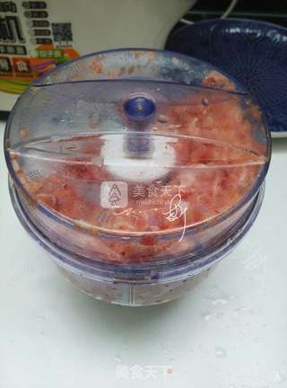 榨菜鲜肉锅贴的做法步骤:5