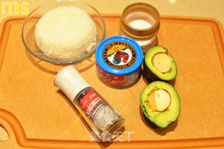【曼思分享】清爽健康美味的【牛油果金枪鱼拌饭】的做法步骤：1