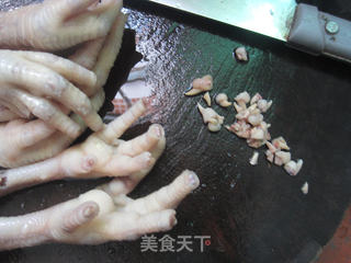 杏鲍菇卤鸡爪的做法步骤:3