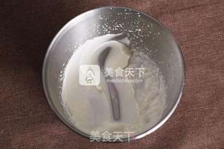 肉松戚风蛋糕卷(烤箱做蛋糕)的做法步骤:18