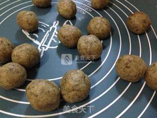 红茶牛角小西饼的做法步骤:11