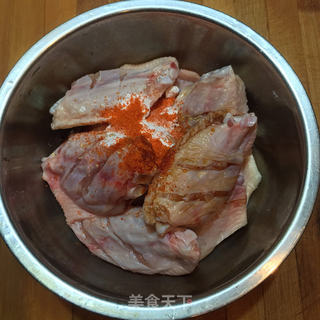 奥尔良鸡翅的做法步骤:2
