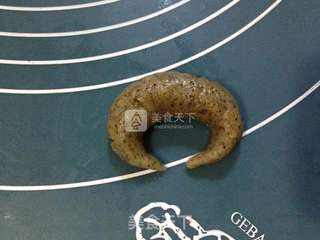 红茶牛角小西饼的做法步骤:13