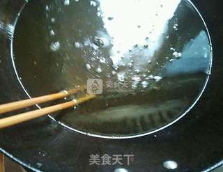 脆炸花生米的做法步骤:3