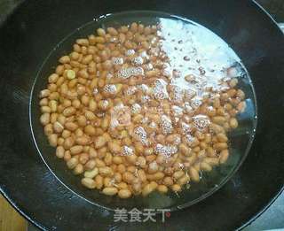 脆炸花生米的做法步骤:4