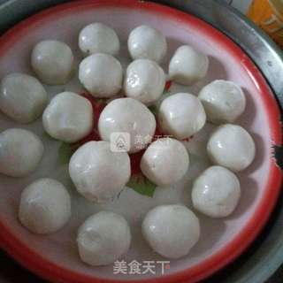 一口一个圆嘟嘟白胖子———芝麻馅糯米糍的做法步骤:8