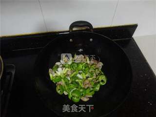 蒜香肥肠的做法步骤:4