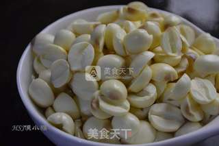 耗油烩鲜莲草菇的做法步骤:4