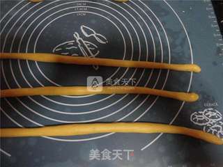 辫子面包的做法步骤:5