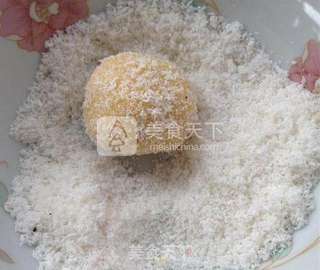 蛋黄椰丝小甜饼的做法步骤:9