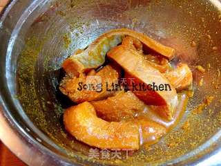 串烤粉三文鱼 (Pink salmon)的做法步骤:2