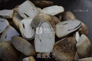 耗油烩鲜莲草菇的做法步骤:7