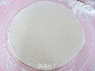 腊肠披萨的做法步骤:4