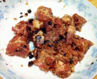 简单易做～豆豉南瓜蒸排骨的做法步骤：4