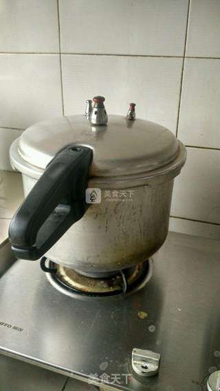 胡萝卜烧牛肉的做法步骤:7