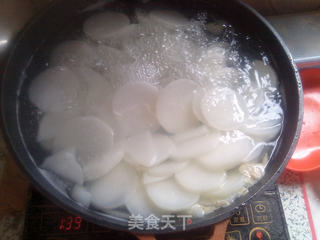 萝卜猪肉水饺的做法步骤:3