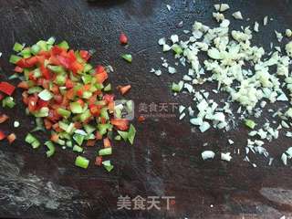 蒜香烤蛏子的做法步骤:2