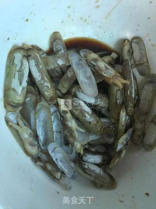 蒜香烤蛏子的做法步骤:5